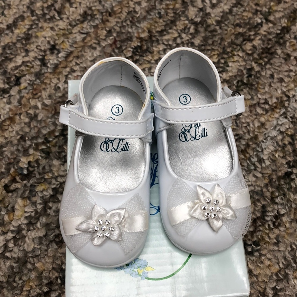 “Joyce” Infant White Patent Dress shoes